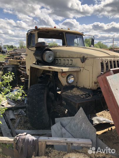Лесовоз Урал на запчасти