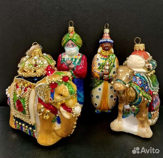 Новогодние игрушки