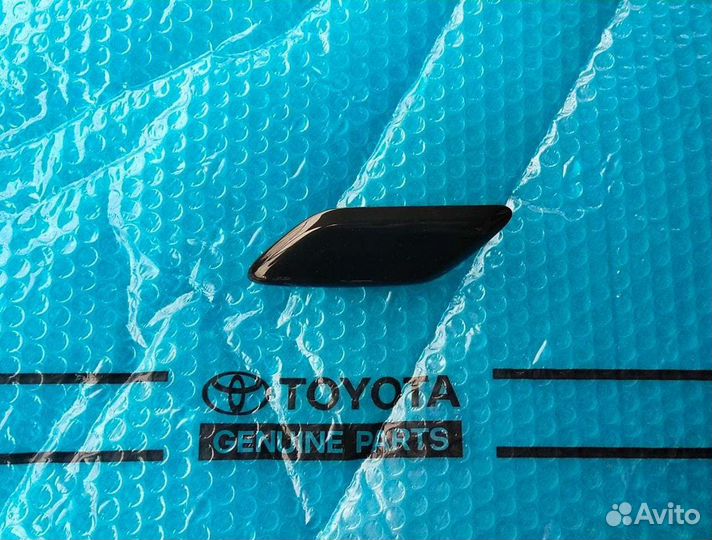 Крышка омывателя фары Королла 150 черная NEW 06-09