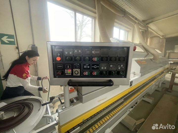 Кромкооблицовочный станок