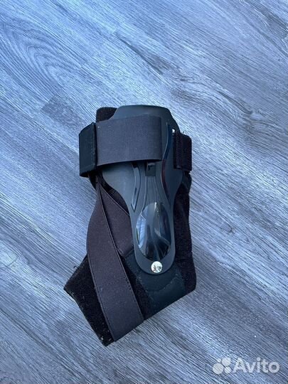 Бандаж на голеностоп