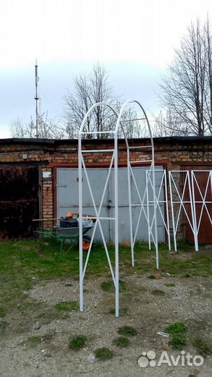 Арка для цветов и вьющихся растений