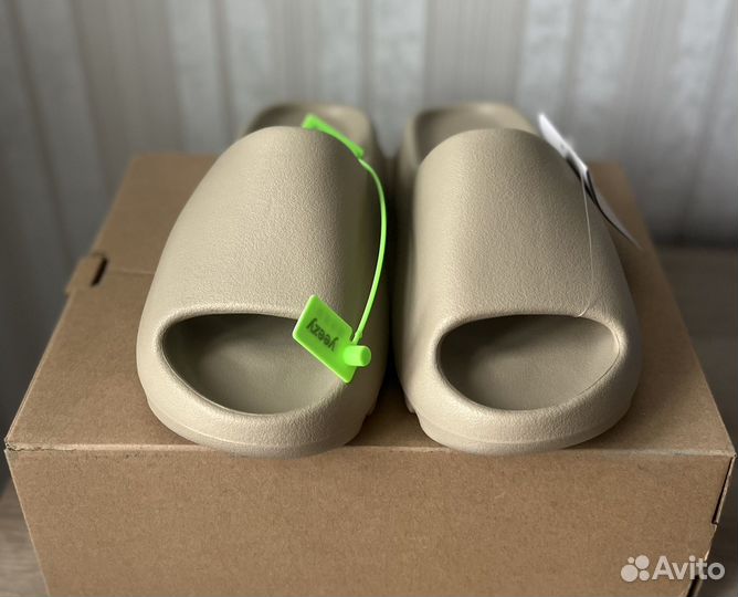 Шлепки Adidas Yeezy Slide