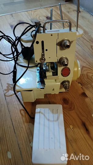 Оверлок для швейной машины