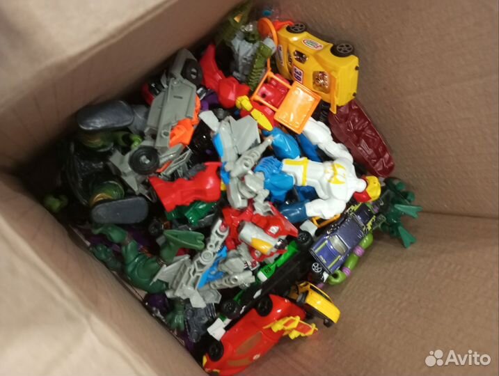 Игрушки для мальчика пакетом