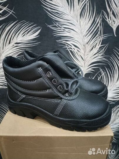Ботинки рабочие летние 39