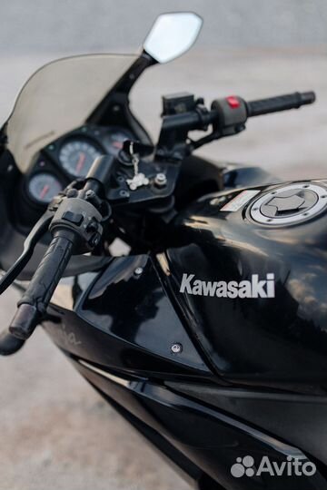 Мотоцикл Kawasaki ninja 250r