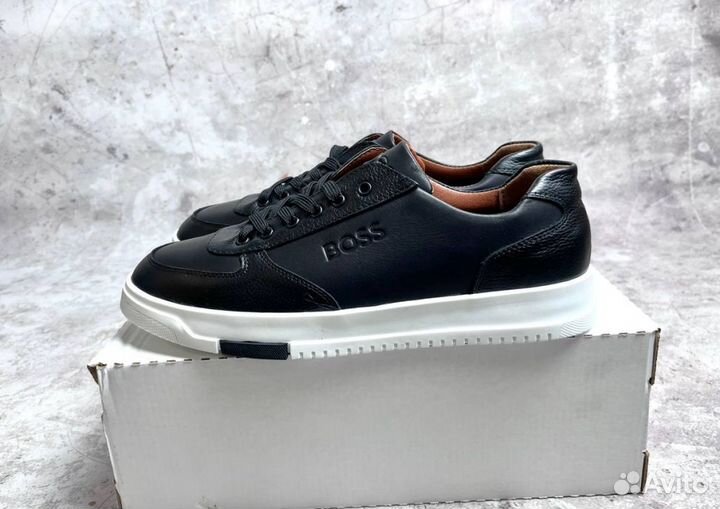 Кроссовки Boss модные