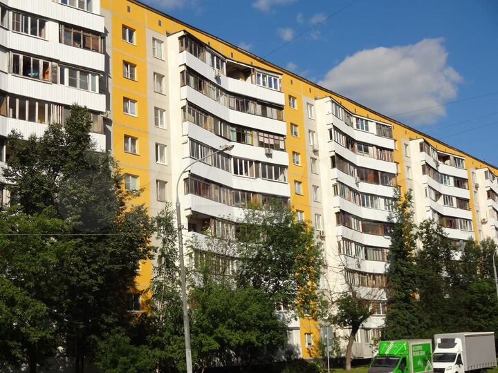 2-к. квартира, 47 м², 3/9 эт.