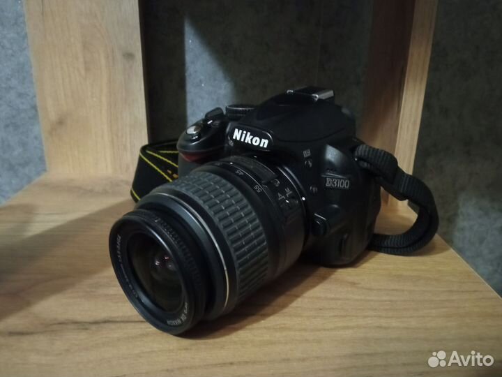 Nikon D3100 с китовым объективом
