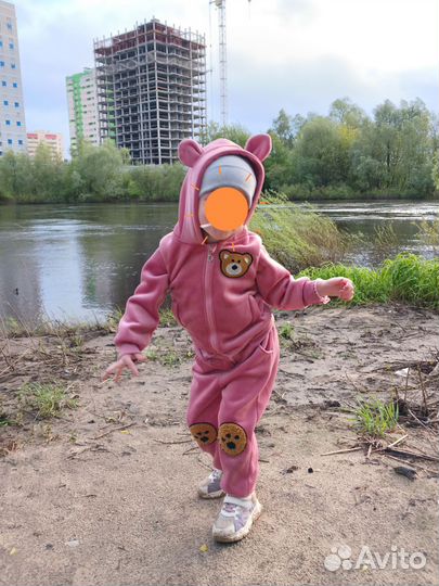 Теплый костюм на девочку 98