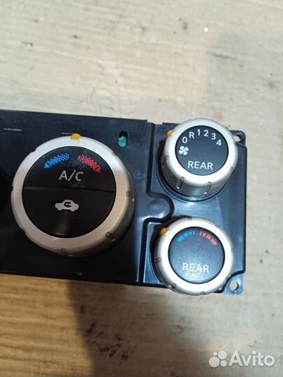 Блок управления климатом Infiniti QX56