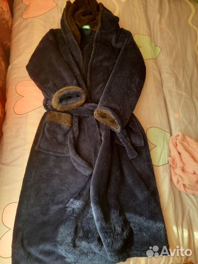 Мужской махровый халат с капюшоном