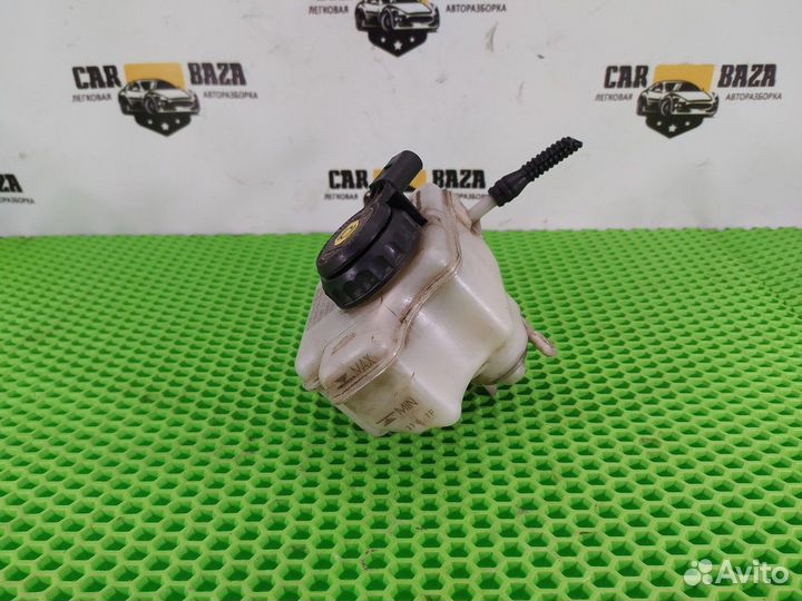 Бачок главного тормозного цилиндра