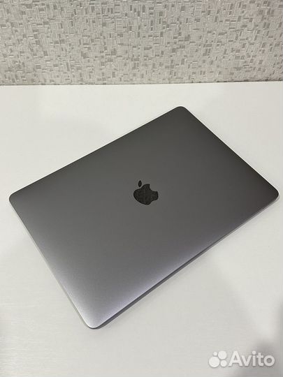 Apple macbook pro 13 2017 touch bar