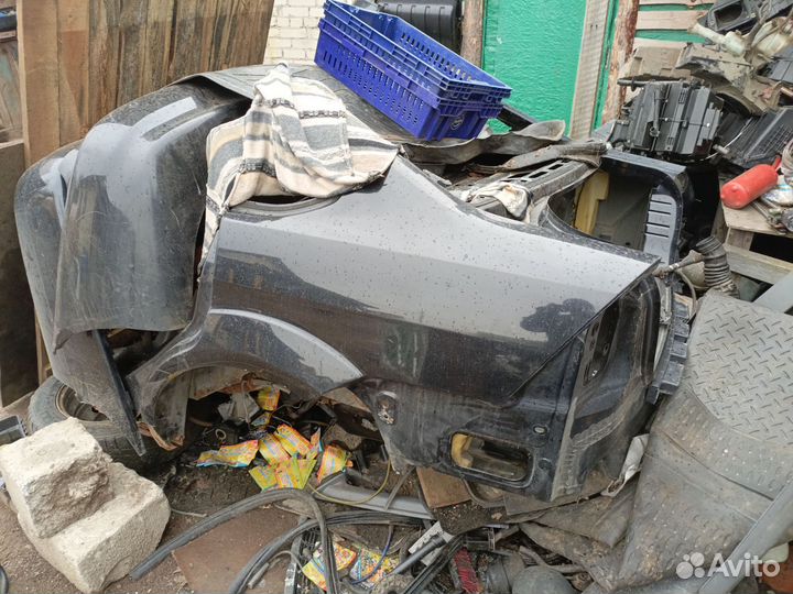 Задняя часть авто Форд фокус 2