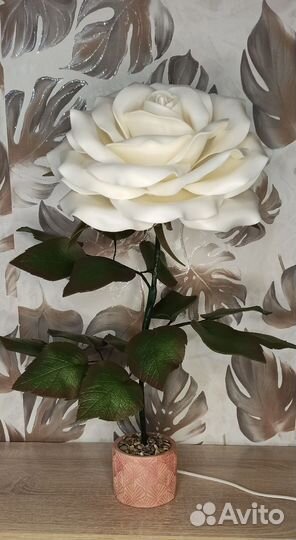 Светильник роза из изолона