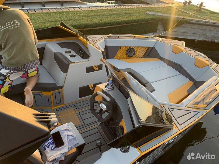 Серф- буксировщик