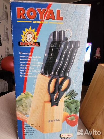 Набор кухонных ножей с подставкой