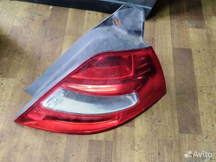 Фонарь задний правый renault megane 2 хэтчбек