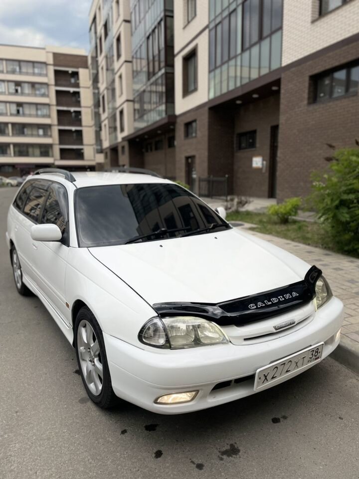 Toyota Caldina 1999