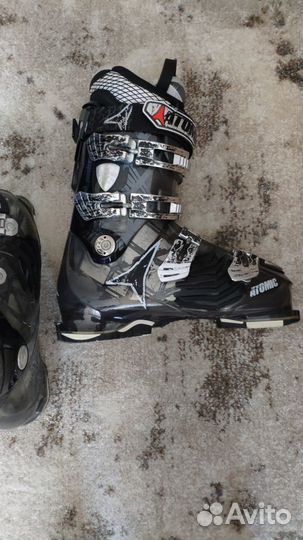 Горнолыжные ботинки Atomic PRO T2, чехлы, палки