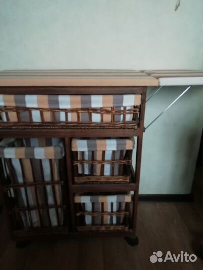 Комод гладильный с плетеными корзинами
