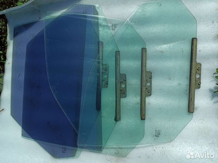 Стекла боковые ваз 2112