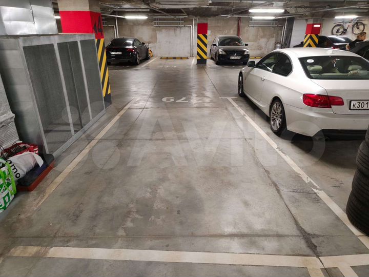 Машиноместо, 28 м²