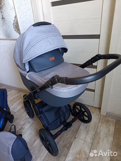 Коляска 3в1 состояние почти новое