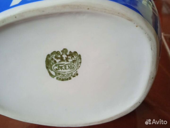 Пепельница шлем Гжель