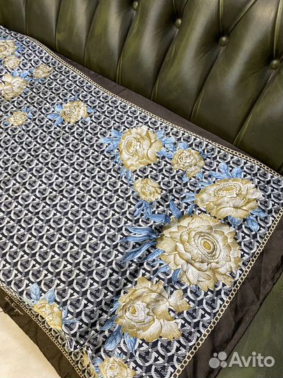 Платок Salvatore Ferragamo шелк Италия