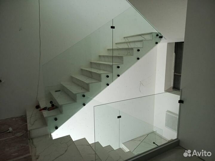 Ограждения для балконов Перила из стекла