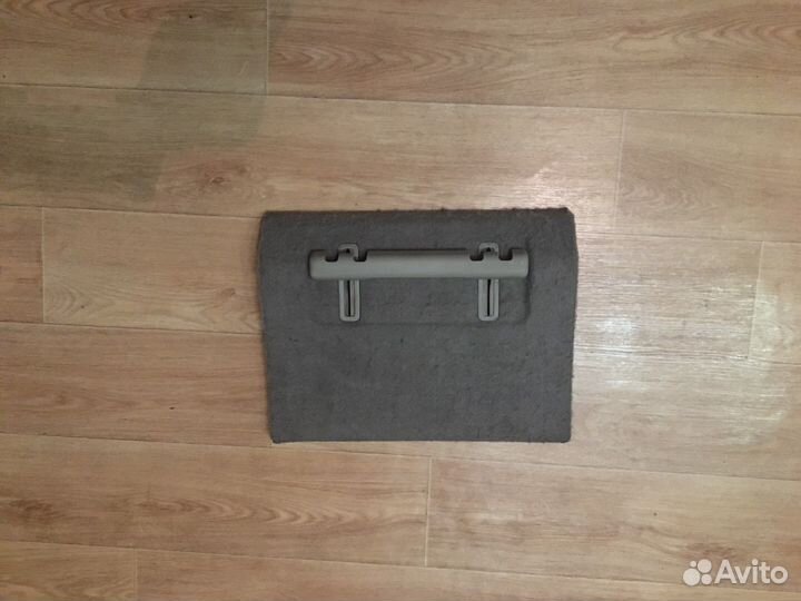 Продам заднию полку в багажник