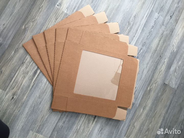 Крафт коробки с окошком