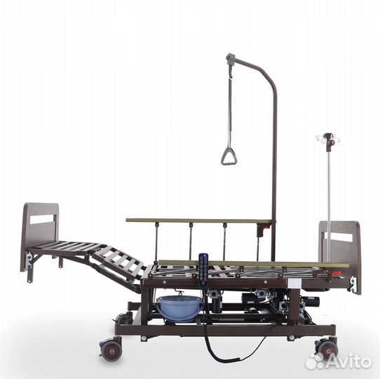 Медицинская кровать для инвалидов