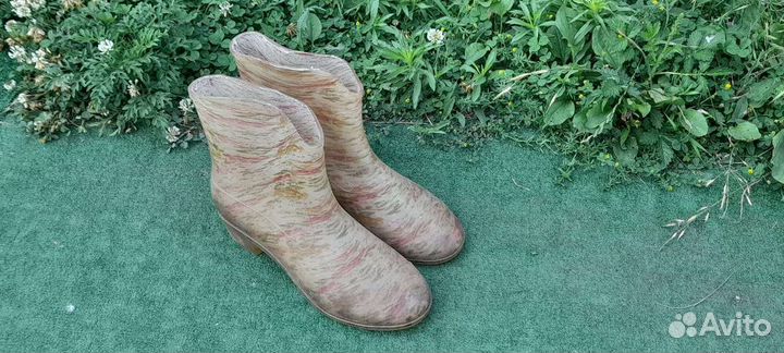 Резиновые сапоги