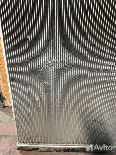 Радиатор тойота Rav4 v40