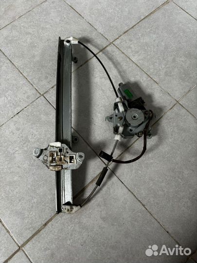 Стеклоподъемник передний правый almera classic B10