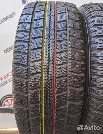 Toyo Observe Garit G30 215/60 R16 95Q