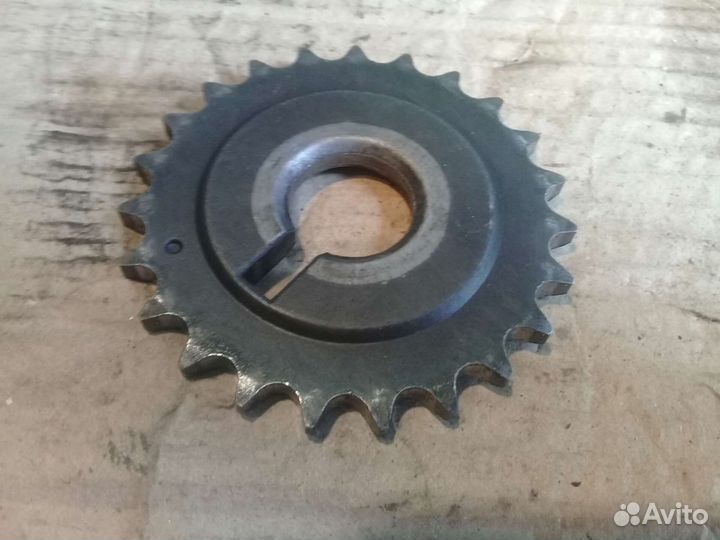 Звездочка впускного распредвала Nissan March K11