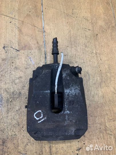 Суппорт задний правый Bmw 5 Series (E39) седан