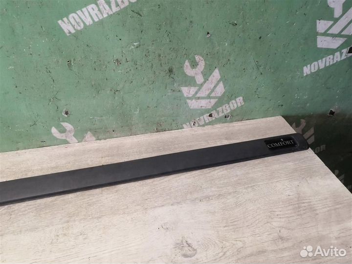 Молдинг передней правой двери Опель Астра Джи 98