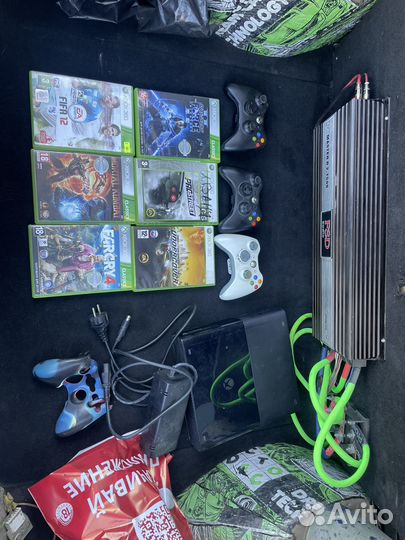 Xbox 360 +3 беспроводных джойстика+игры