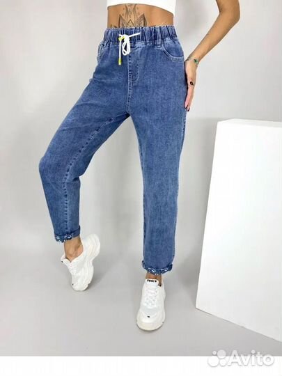 Джинсы mom женские