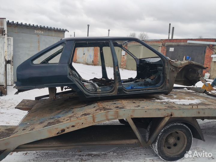 Запчасти бу по кузову иж ода