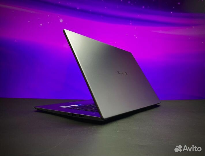 Ультрабук Huawei MateBook 15 / Core i5 / SSD