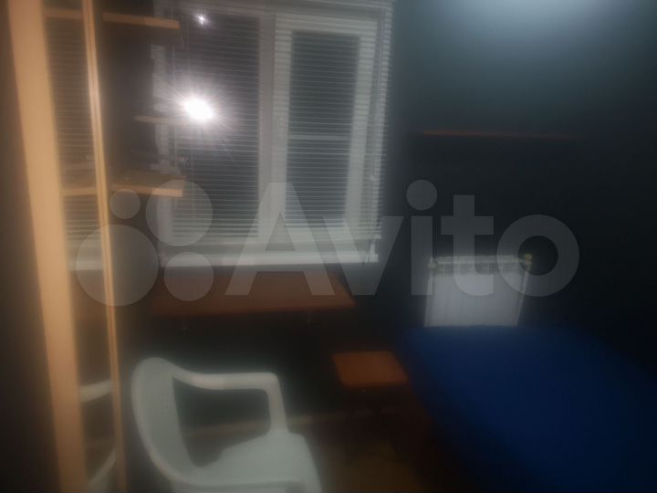 Комната 10 м² в 4-к., 1/2 эт.