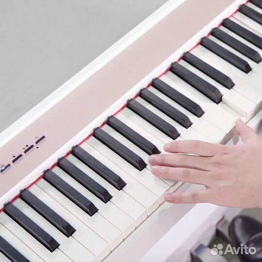 Цифровые пианино Корпусные (аксессуар в подарок)
