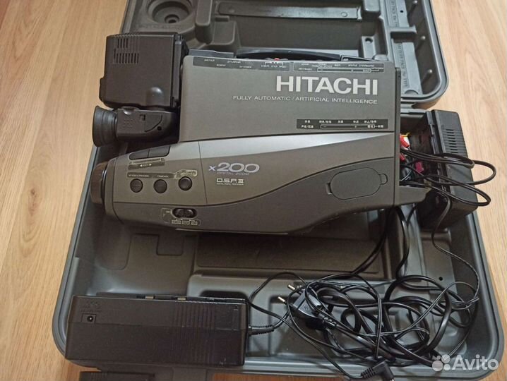 Видеокамера hitachi vn-7380e